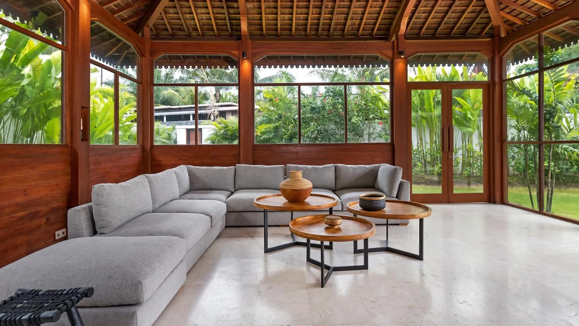 Villa Aloui By Villa Finder Kerobokan  Indonesia
