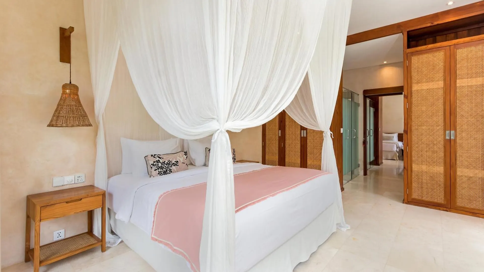 Villa Aloui By Villa Finder Kerobokan