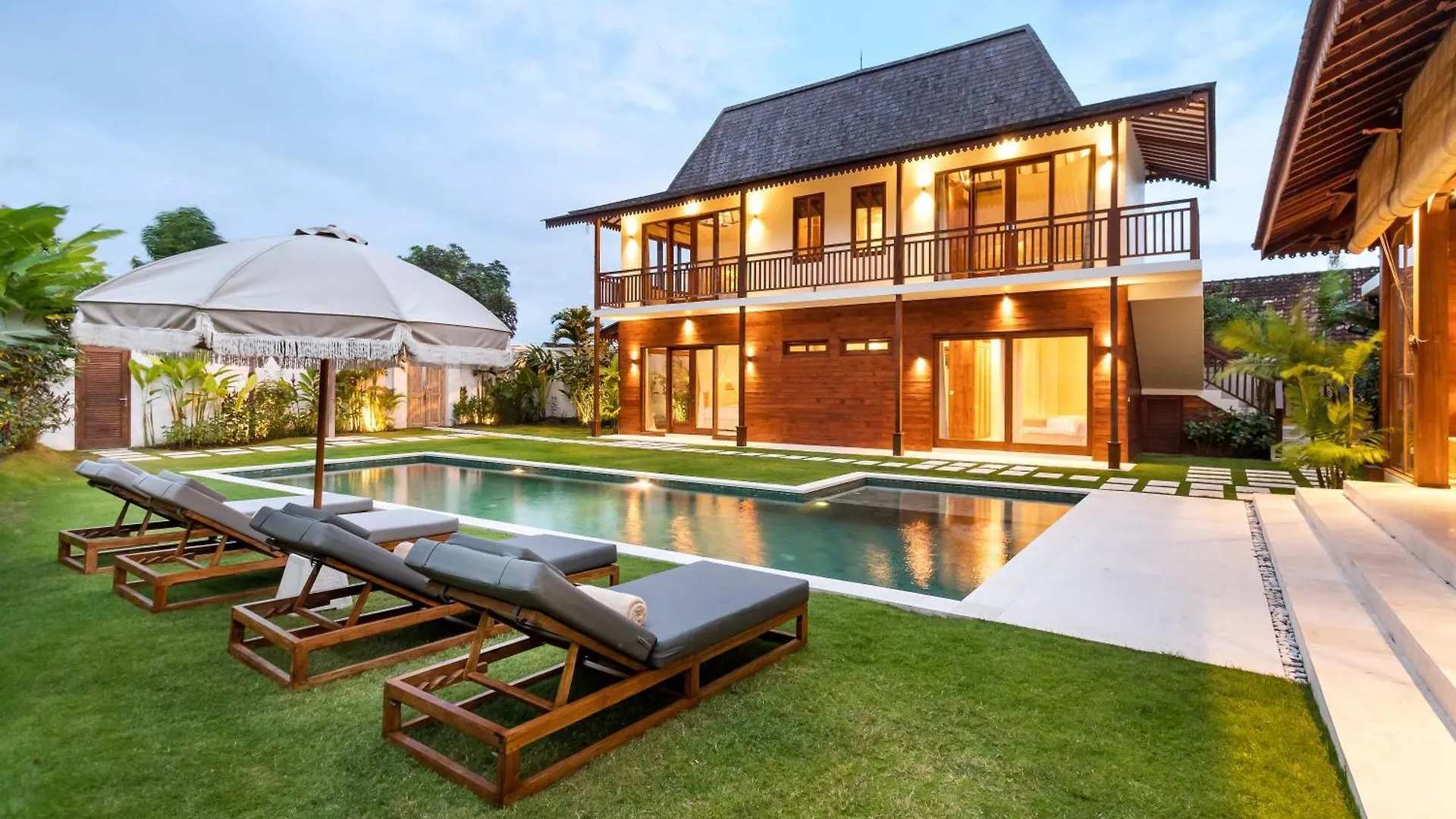 Villa Aloui By Villa Finder Kerobokan