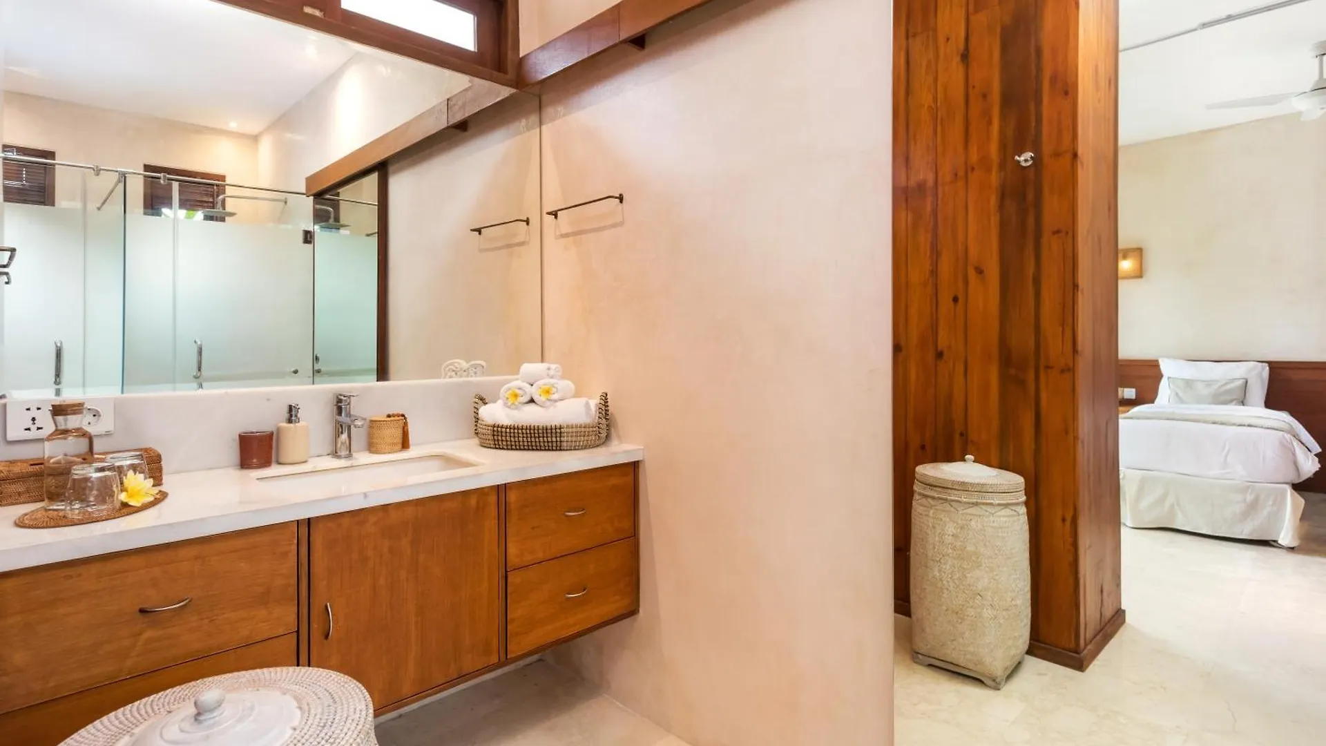 Villa Aloui By Villa Finder Kerobokan